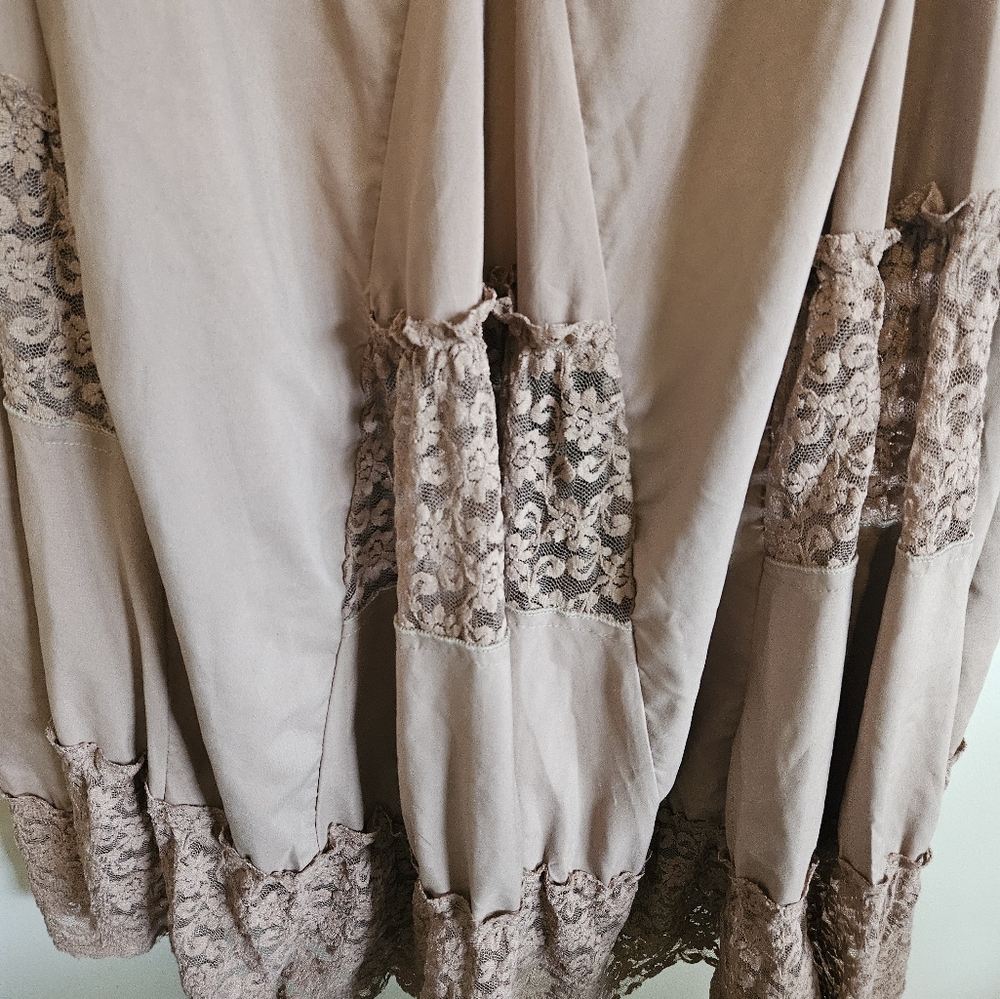 Alabay Collection Elegant Tan Lace-Trimmed Skirt Made In Turkey Size 44 - Picture 4 of 9